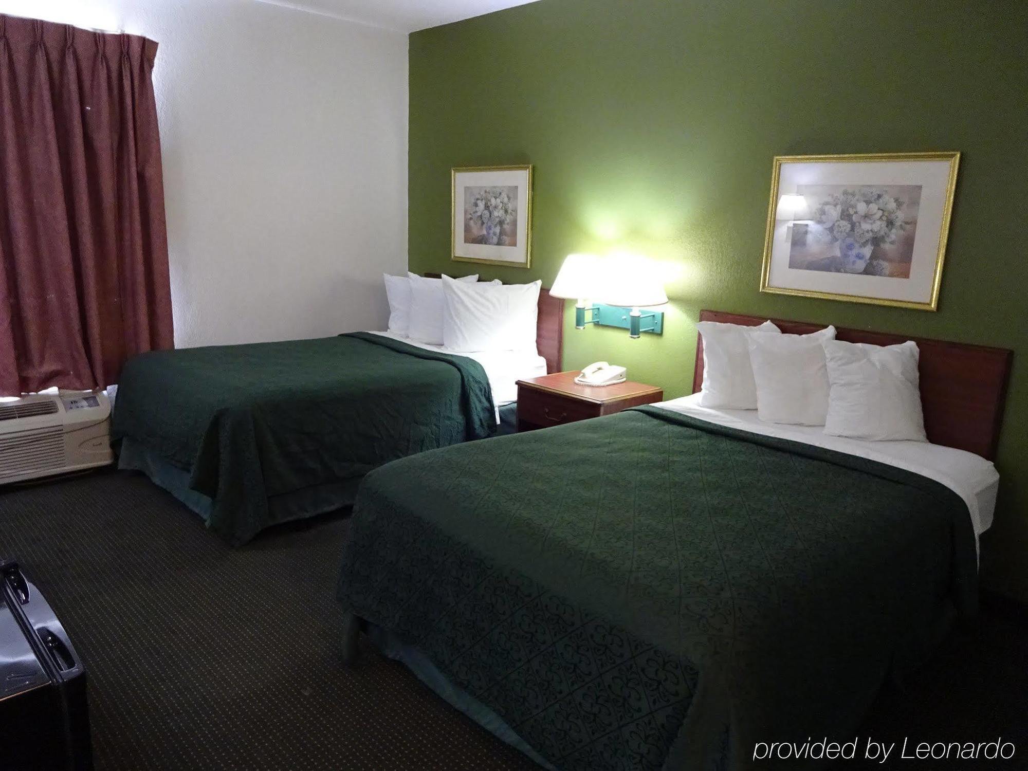 Red Roof Inn & Suites Indianapolis Airport Экстерьер фото